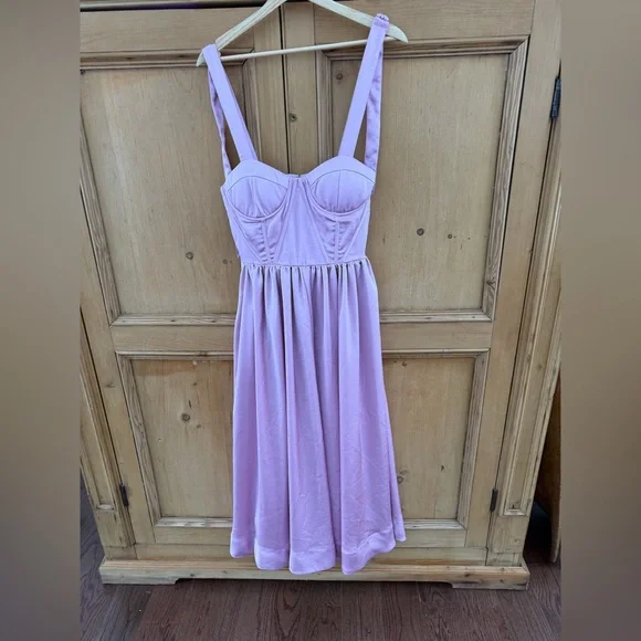 aureta showstopper midi dress Aureta. Lilac Pink Showstopper Midi Dress Size M
